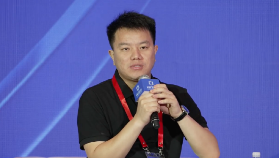 眸深智能创始人穆泽林:对世界模型的感知是机器人完成动作的约束条件